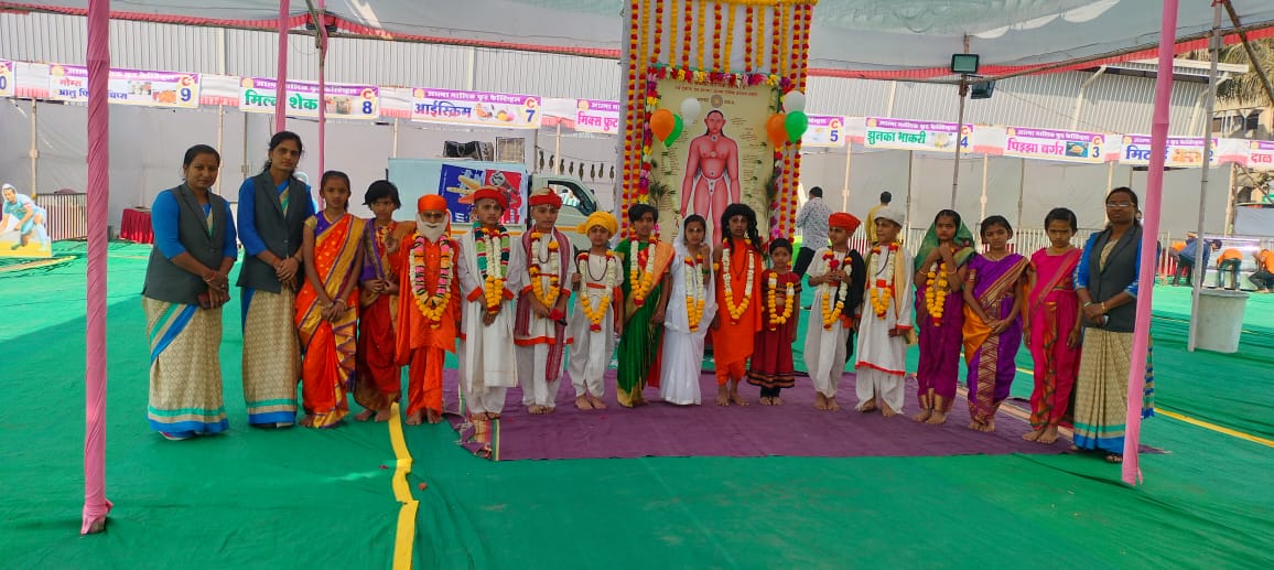 गुरुकुलातील विद्यार्थी